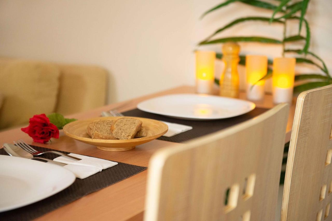 Filopappou Decent Apartment Athens Ngoại thất bức ảnh