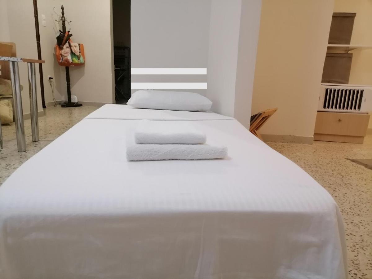 Filopappou Decent Apartment Athens Ngoại thất bức ảnh