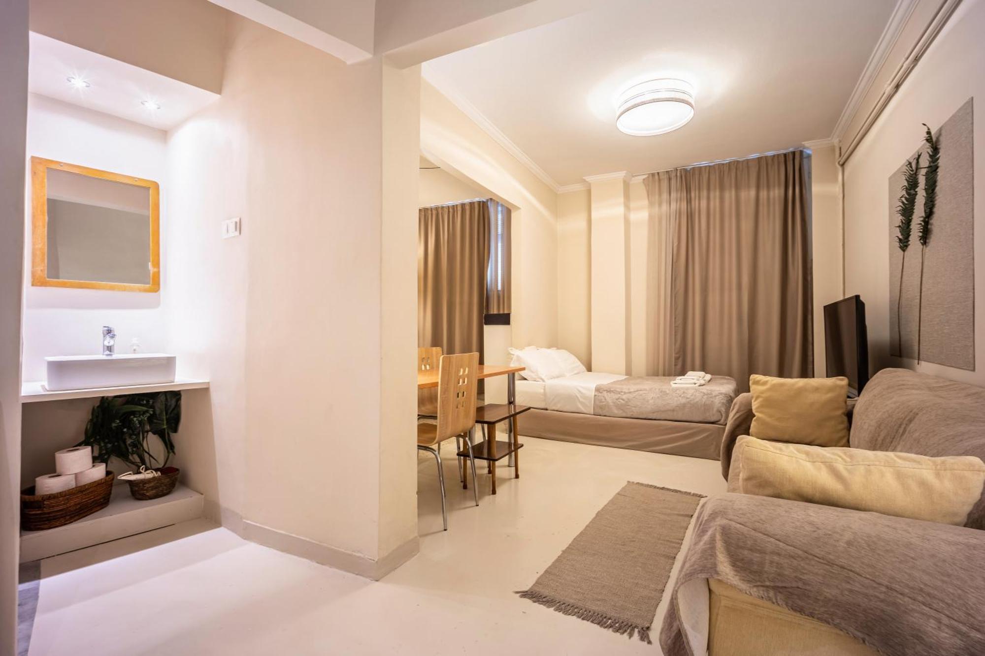 Filopappou Decent Apartment Athens Ngoại thất bức ảnh