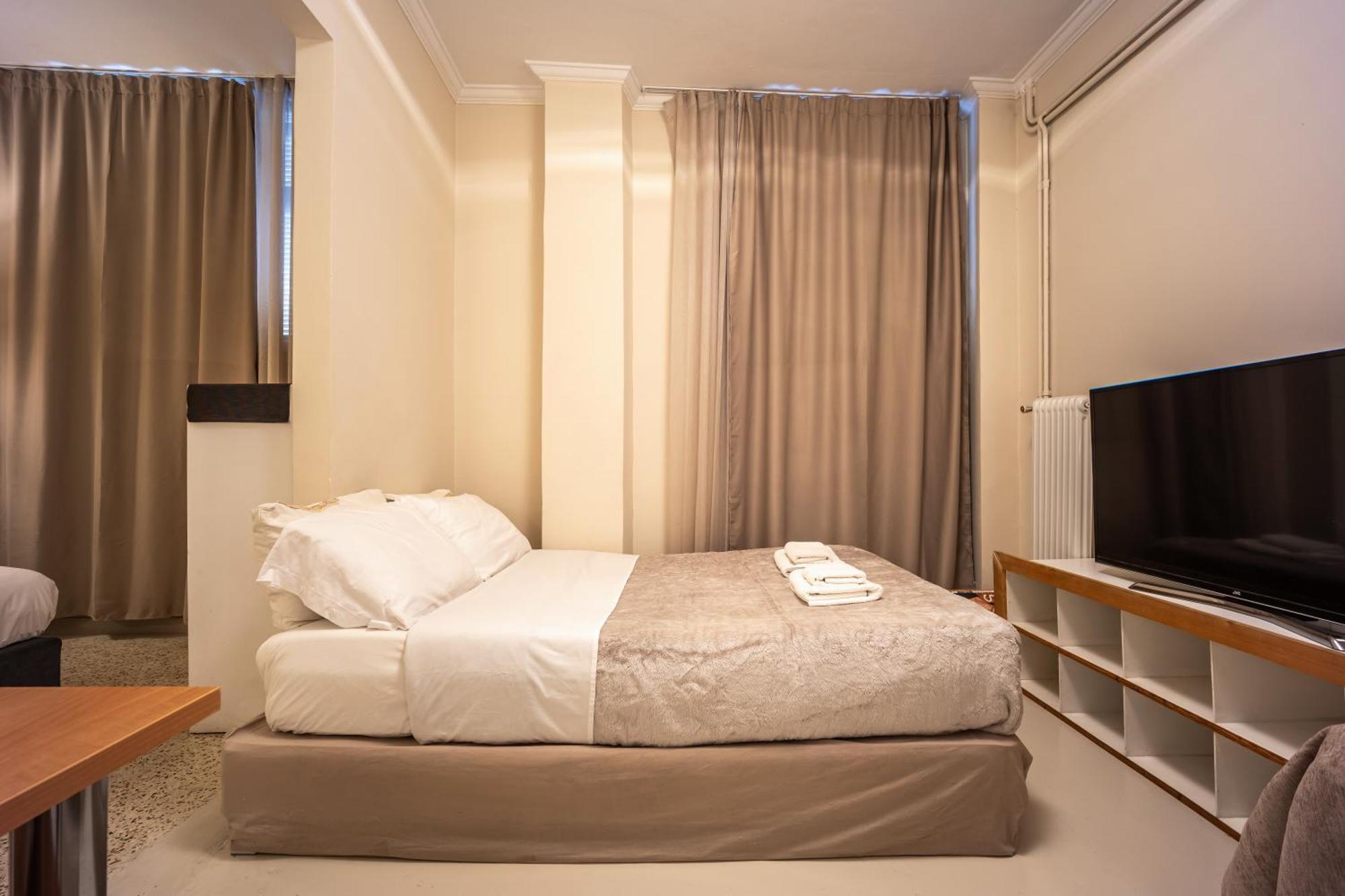 Filopappou Decent Apartment Athens Ngoại thất bức ảnh