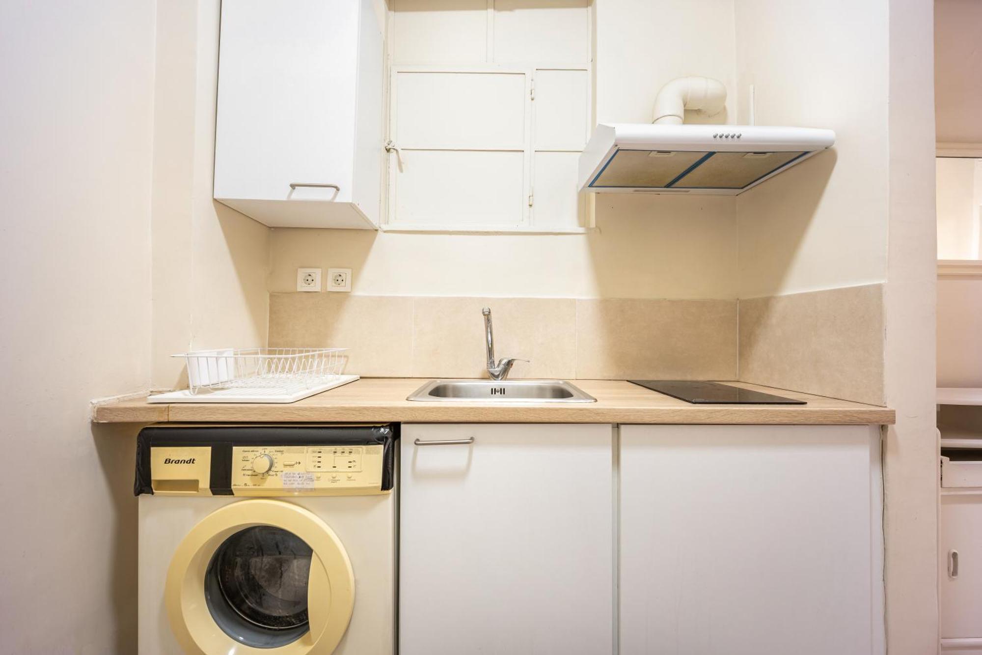 Filopappou Decent Apartment Athens Ngoại thất bức ảnh